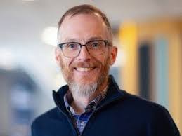 Vincent Ayres's Instagram, Twitter & Facebook