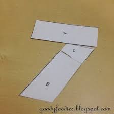 Goodyfoodies How To Make Number 7 Birthday Cake 7th Birthday Cakes Cake Templates Birthday Cake