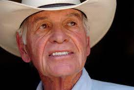 Three cowboys of this brand died of lung cancer. Robert Norris Marlboro Man Who Didn T Smoke Dies At 90 The New York Times