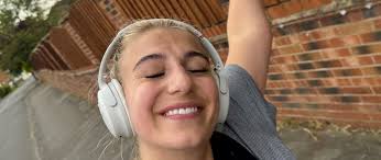 Flying high to running far