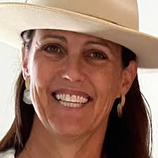 What are some recommendations for portable phone chargers for travel?