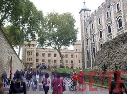 Er diente als festung, um die macht im land zu sichern. Tower Of London Her Majesty S Royal Palace Londonseite Deutscher London Blog