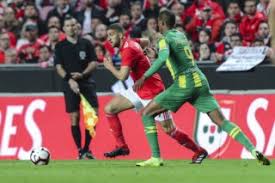 Cd tondela hosts benfica in a primeira liga game, certain to entertain all football fans. Jaozrydbvcvnom
