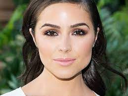 Leave the paste for next 30 minutes and then stir it to make a smooth and consistent paste. How Much It Actually Costs To Have Perfect Skin Like A Celebrity