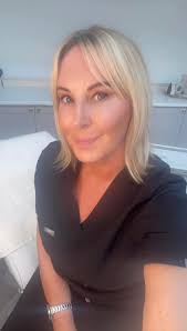 Hey 🙌 Reasons why to choose me as your aesthetics practitioner