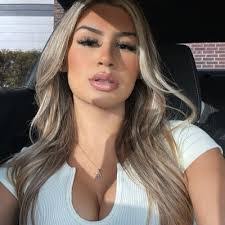 Marissa Chapman's Instagram, Twitter & Facebook