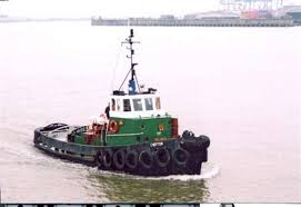 body found after tug sinks in thames