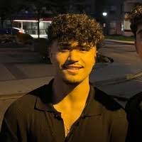 100+ perfiles de «Mansi»