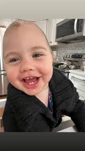 Sunny is always happy to help mommy in the kitchen 🌼💛