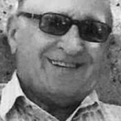 Robert Kinchen's Instagram, Twitter & Facebook