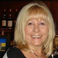 Karen Henze's Instagram, Twitter & Facebook