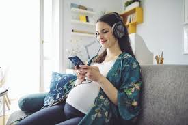 Find the best pregnancy tracker and baby apps for all your mom and dad needs. 12 Best Pregnancy Tracker Apps 2020 For Iphone And Android