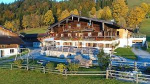 We are proud to have a successful team of highly qualified and experienced professionals.we speak 15 languages including english, spanish, german, french, dutch, italian, polish & russian. Hohe Asten Berggasthof