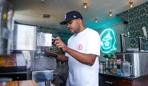 Best Coffee Shops In Chicago Places To Read Work Grab A Bite More Thrillist
