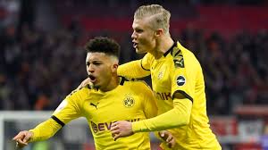 Les knappen ne peuvent vraisemblablement plus croire à une qualification pour la prochaine ligue des champions, mais ils ont un strapontin pour les. Borussia Dortmund Vs Schalke Preview How To Watch On Tv Live Stream Kick Off Time Team News