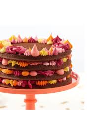 Layer Cake Avec 4 Couches De Genoise Au Chocolat Avec De La Creme Au Beurre Entre Les Etages Gateau A Etage Layer Cake Faire Un Gateau