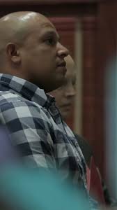 Il a tatoué Yannick Noah, Obispo et Kad Merad