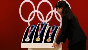 Dostali zakaz używania własnej flagi i podczas ceremonii otwarcia maszerowali z olimpijską, więc przygotowali kolekcję strojów w. Igrzyska Olimpijskie 2020 Sport Tvp Pl