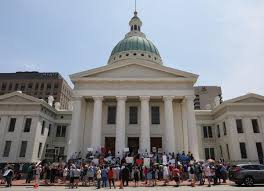 In St. Louis and across the U.S., protesters demand immigrant children not  be taken from parents