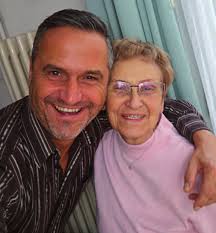 Die Menschen vor dem Bett gehen schneller in die Knie als die Menschen im  Bett«