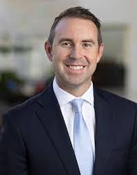 Mark Knobel's Instagram, Twitter & Facebook