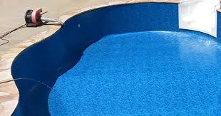 Inground custom concrete swimming pools and spas for you. 5 Step Inground Pool Liner Installation Intheswim Pool Blog