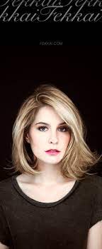 Long Bob Hairstyle With Volume Searching For An Easy Chic Hairstyle To Take You Seamlessly Throughout Sophisticated Hairstyles Medium Hair Styles Hair Styles