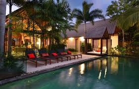 Whether you're already planning a trip to bali, or if you simply love the island style, make your home feel like a tropical paradise with our styling tips, and get bali style at home. 8 Spectacular Australian Resort Style Homes The Real Estate Conversation
