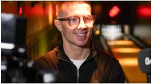 Kane Gardner Archives