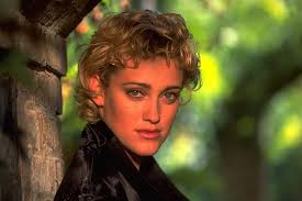 Sirenen: Amazon.it: Golding, Sally, Davis, Yolande, Davidson, Gail, Eden,  Kim, Brady, Catherine, Maye, Kirsty, Andene, Nutt, Angela, Anando, Swords,  Sarah, Day, Stephen, Hughes, Chris, Golding, Sally, Davis, Yolande, Carne,  Tony, Cook