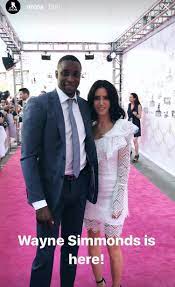 Wayne simmonds' seemingly endless energy and his willingness to grind it out along the boards and in front of the opponent's net has helped to make him a fan favorite everywhere he has played. Trust The Process Wayne Simmonds And His Fiancee Crystal Corey At