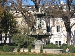 Jardins eiffel allows quick and easy access to many of paris's most famous attractions including the invalides, which is 200 yards away. Le Jardin Des Ambassadeurs Paris Aktuelle 2021 Lohnt Es Sich Mit Fotos