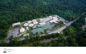 The venue is 8 miles from the city center and adjacent to erya by suria hot spring bentong. Eryabysuria Hot Spring Resort Bentong Pahang John Kong