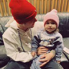 Yes, please respect iv and ourselves by seriously sticking only to the topic of the discussion. Read Justin Bieber S Empowering Message To His Baby Sister Bay Bieber E Online Deutschland