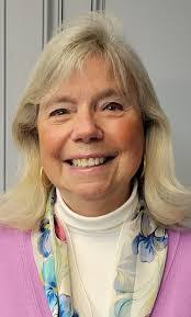 Peggy Oakes's Instagram, Twitter & Facebook