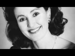 CelloChat with Selma Gokcen, live from London, United Kingdom