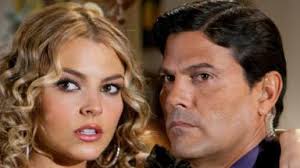 Amores Verdadeiros: Nikki lamenta morte do pai e surta