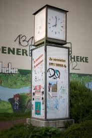 Pizza, chinesisch, sushi, pasta, asiatisch lieferservice und finden sie bringdienst, heimservice, take away, restaurants oder lieferdienst. Datei Falke Uhr Am Kuechengarten Limmerstrasse Linden Nord Hannover Germany Jpg Wikipedia