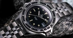 For dive watches, reliable durability and construction are critical. 24 Best Vintage Style Dive Watches Of 2021 Hiconsumption