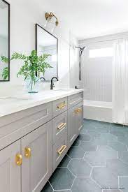 Makoto 10 x 11.5 Hexagon Matte Porcelain Tile in Midori Green | Blue  bathroom tile, Green tile bathroom, Tile bathroom