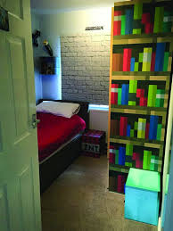 Cool and easy minecraft decoration. 22 Minecraft Bedroom Ideas Taken From Pinterest