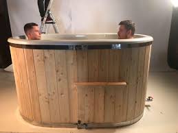Vasca da bagno ofuro giapponese in legno massello. Vasca Da Bagno In Vetroresina E Legno Ofuro Giapponese A Roma Clasf Casa E Giardino