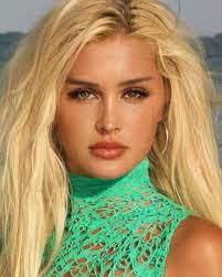 Niesha Bryant's Instagram, Twitter & Facebook