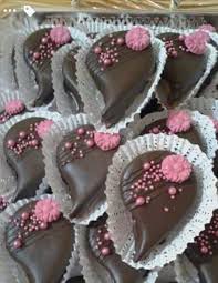 حلويات الأعراس و المناسبات حلويات الخطوبة حلويات العيد عصرية و تقليدية جزائرية In 2020 Cookie Recipes Cookie Decorating Cake Recipes