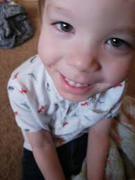 How to get children with autism to take pictures and cooperate with  personal care?