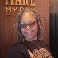 Cora Cleveland's Instagram, Twitter & Facebook