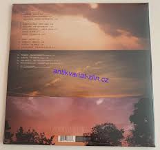 Čechomor is a czech band from svitavy (moravia) that performs traditional songs in rock arrangements. 2lp Cechomor Promeny Antikvariat U Brouku Zlin