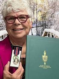Ontario numismatic volunteer receives coronation medal