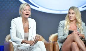 Previously, thompson worked for espn, versus,. Photos Charissa Thompson Announces She Got Married
