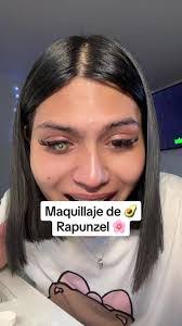 Selena Lynn's Instagram, Twitter & Facebook